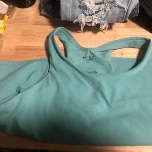 Athleta 2xl Cropped Top with built in bra